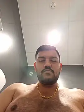 Snapshot of AjAj1985 chatting on July 24, 8:01 am AjAj1985 online show from July 24, 8:01 am