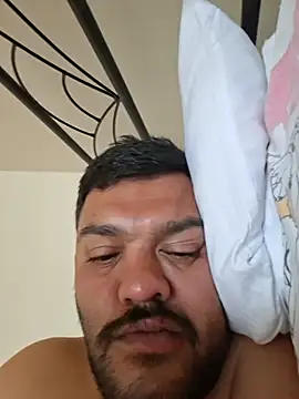 Snapshot of AjAj1985 chatting on August 5, 7:22 am AjAj1985 online show from August 5, 7:22 am