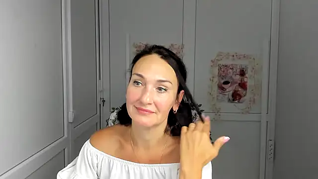 OliviaKateee online show from August 6, 12:18 pm