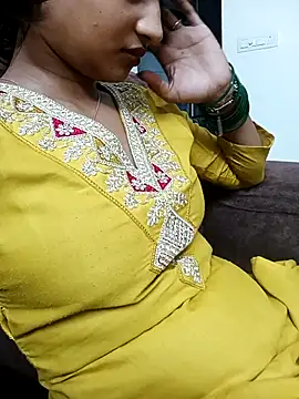 avii5 online show from July 30, 4:17 pm
