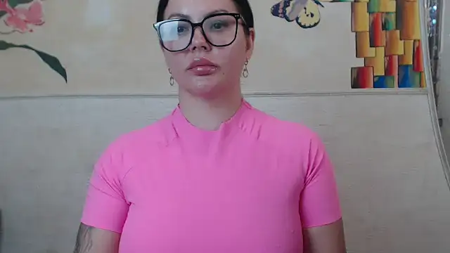 Snapshot of sweet_milla2 chatting on June 23, 9:51 am sweet milla2 online show from June 23, 9:51 am