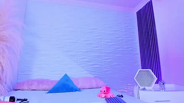 AylinLove  online show from July 5, 11:28 am