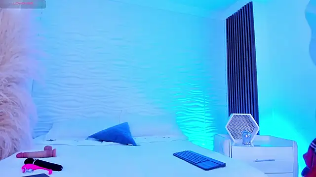 AylinLove  online show from July 11, 11:35 am