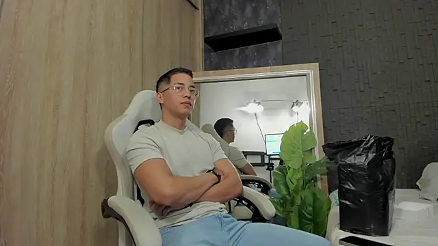 Matias strong1 online show from June 24, 11:42 am