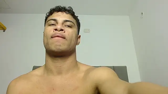 Jose And Daniel online show from August 8, 4:47 am