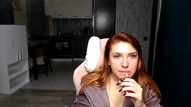 Reginasmilee online show from October 6, 1:58 am