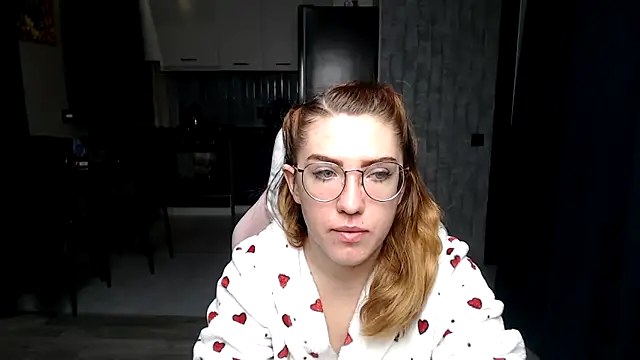 Reginasmilee online show from November 26, 12:33 am