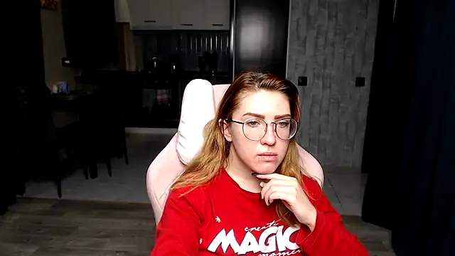 Reginasmilee online show from November 30, 1:42 am