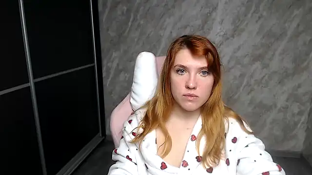 Reginasmilee online show from January 16, 12:25 am