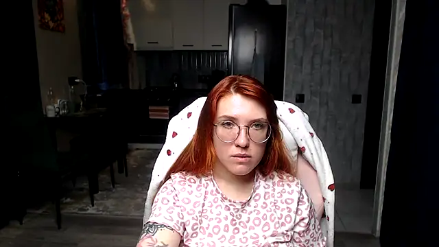 Reginasmilee online show from March 21, 3:55 am