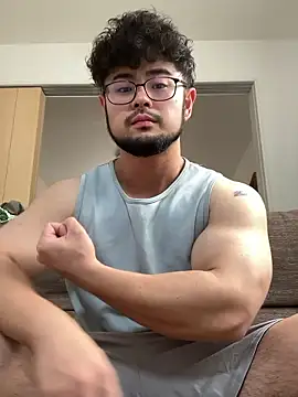 taku bear online show from July 7, 11:53 pm