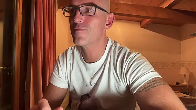 JayDubz999 online show from July 31, 9:36 pm