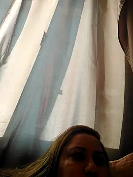 Snapshot of meryem888 chatting on June 23, 2:59 pm meryem888 online show from June 23, 2:59 pm