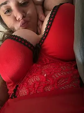 Snapshot of birichina96_ chatting on June 23, 4:49 pm birichina96 online show from June 23, 4:49 pm