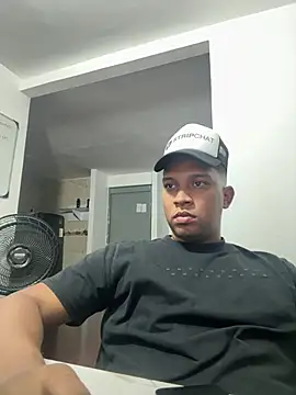 Snapshot of Patrice_Evra3 chatting on June 24, 1:59 am Patrice Evra3 online show from June 24, 1:59 am