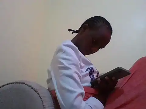 Snapshot of Savannah_Leex chatting on August 7, 10:17 am Savannah Leex online show from August 7, 10:17 am