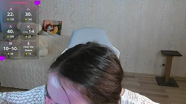 Snapshot of Lunni_03 chatting on August 9, 1:49 pm Lunni 03 online show from August 9, 1:49 pm