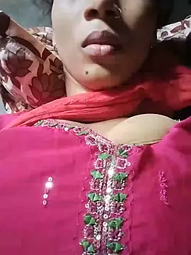 Snapshot of Mian_Khalifa_143 chatting on July 20, 7:44 am Mian Khalifa 143 online show from July 20, 7:44 am