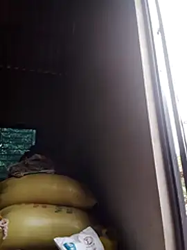 Snapshot of Moon_squirtt chatting on July 19, 10:08 am Moon squirtt online show from July 19, 10:08 am