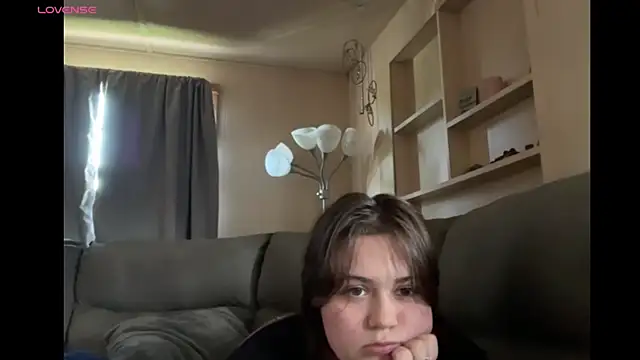 Snapshot of BugsAndDazey chatting on June 27, 8:14 pm BugsAndDazey online show from June 27, 8:14 pm