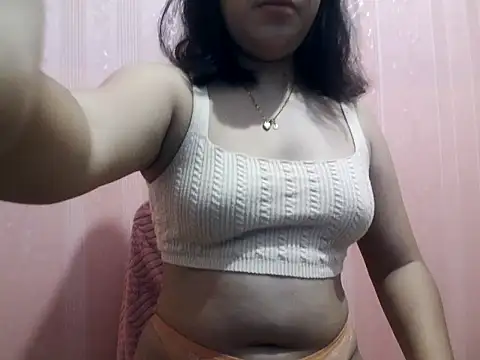 Snapshot of Lucky_StarXxX chatting on June 26, 12:59 am Lucky StarXxX online show from June 26, 12:59 am