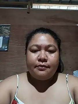Snapshot of Glamourous_Smile16 chatting on July 2, 10:27 pm Glamourous Smile16 online show from July 2, 10:27 pm
