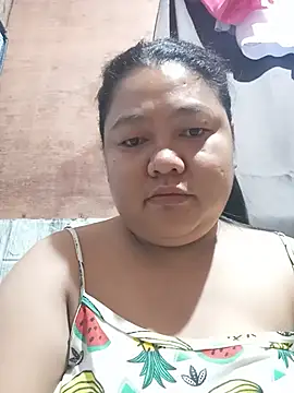 Snapshot of Glamourous_Smile16 chatting on July 10, 7:49 pm Glamourous Smile16 online show from July 10, 7:49 pm