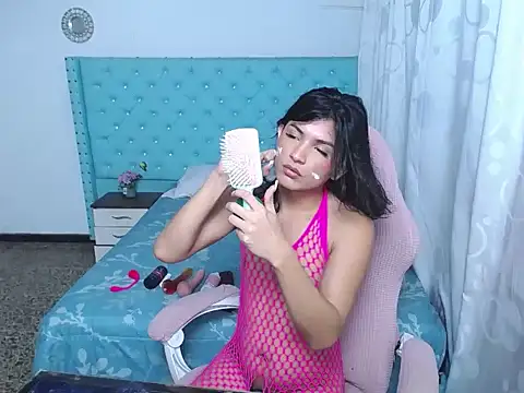 Snapshot of Madisson_joness1 chatting on July 8, 7:07 pm Madisson joness1 online show from July 8, 7:07 pm
