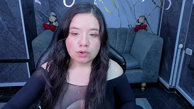 Snapshot of Lia_Robertss_b chatting on June 30, 8:21 pm Lia Robertss b online show from June 30, 8:21 pm
