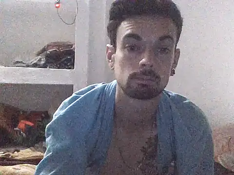 Snapshot of Gatillo19CM chatting on July 25, 8:56 am Gatillo19CM online show from July 25, 8:56 am