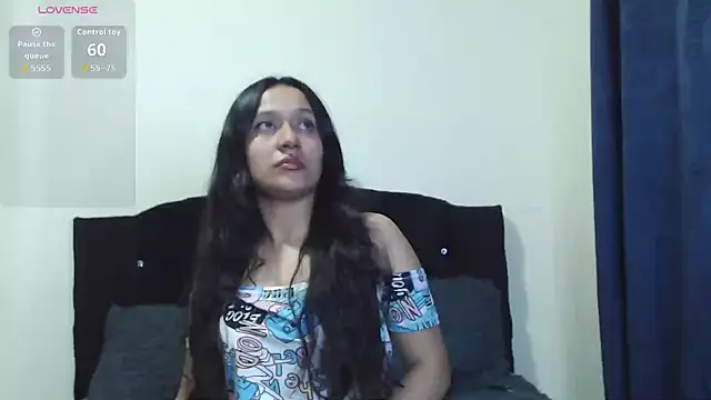Snapshot of KarolCast chatting on July 4, 5:02 am KarolCast online show from July 4, 5:02 am