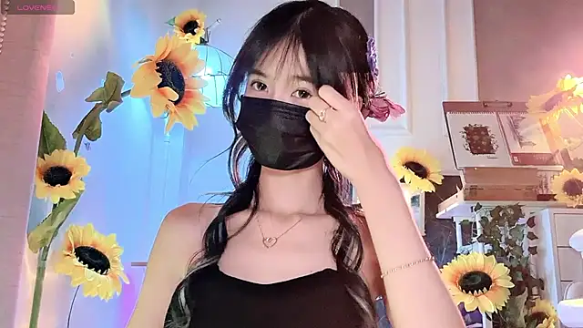 Your-Sunshinee online show from July 10, 9:28 pm