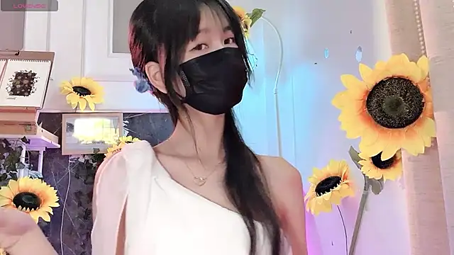 Your-Sunshinee online show from July 13, 1:41 am