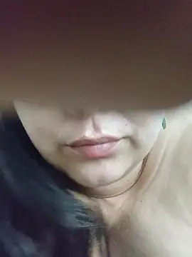 VictoriaBloom25 online show from July 12, 5:15 pm