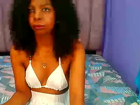 Snapshot of Zafiralennox chatting on July 19, 3:16 pm Zafiralennox online show from July 19, 3:16 pm