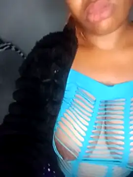 Snapshot of BoobyGoddes chatting on July 8, 9:08 pm BoobyGoddes online show from July 8, 9:08 pm