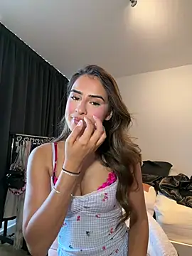 Snapshot of liyanakayani chatting on July 1, 6:07 pm liyanakayani online show from July 1, 6:07 pm