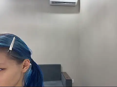 Snapshot of mimii_moon chatting on July 10, 3:55 am mimii moon online show from July 10, 3:55 am