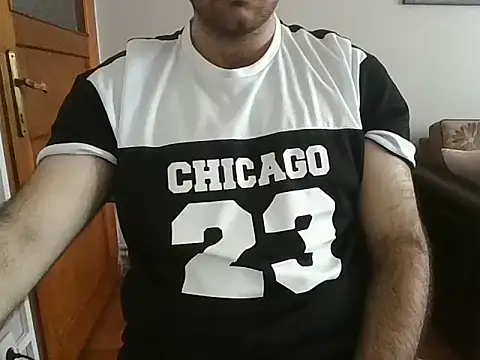 Snapshot of HairyMaster chatting on July 2, 9:26 am HairyMaster online show from July 2, 9:26 am