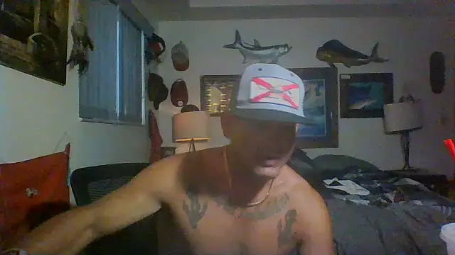 Snapshot of Reelg21 chatting on July 10, 11:29 pm Reelg21 online show from July 10, 11:29 pm