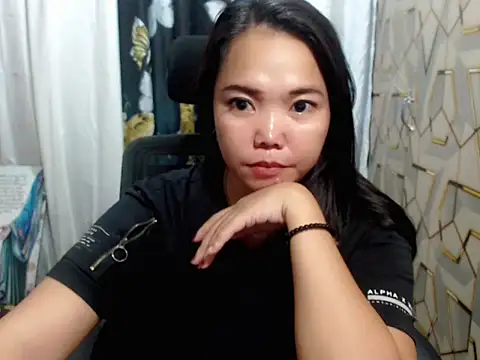 Snapshot of kimern28 chatting on July 1, 4:14 am kimern28 online show from July 1, 4:14 am