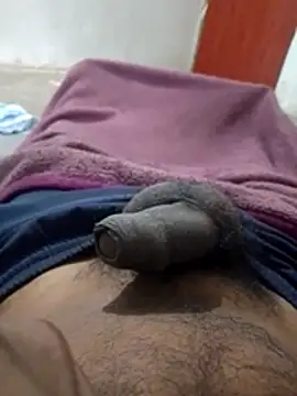 Snapshot of desibhabhi96 chatting on July 25, 6:33 am desibhabhi96 online show from July 25, 6:33 am