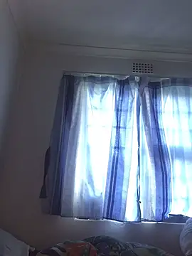 Snapshot of zw_gora chatting on July 4, 1:28 pm zw gora online show from July 4, 1:28 pm