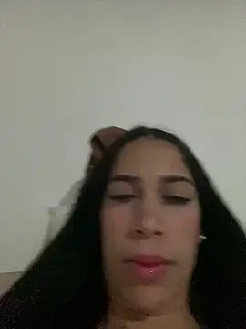 Snapshot of aurorarusso1 chatting on July 5, 5:03 am aurorarusso1 online show from July 5, 5:03 am