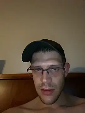 HomelyBrain421 online show from July 2, 1:38 am