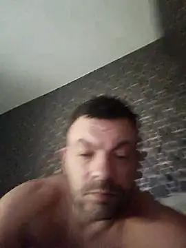 Snapshot of jakeruso chatting on July 4, 9:48 am jakeruso online show from July 4, 9:48 am