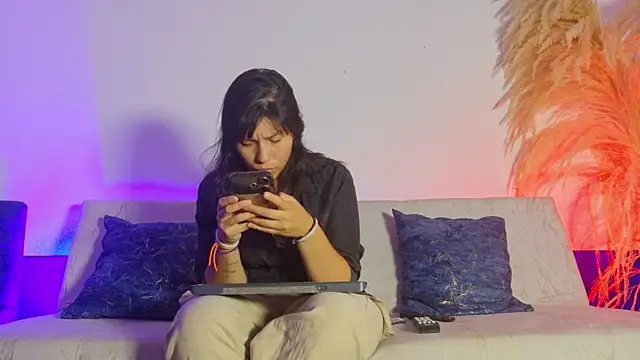 Snapshot of anthonia_soler chatting on July 6, 8:55 pm anthonia soler online show from July 6, 8:55 pm