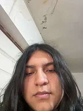 Snapshot of petitelatino chatting on July 2, 10:49 pm petitelatino online show from July 2, 10:49 pm