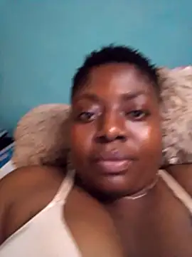 Snapshot of mwende_1 chatting on July 3, 11:27 am mwende 1 online show from July 3, 11:27 am