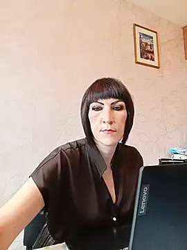 Snapshot of VelvetMansionHQ chatting on July 3, 12:33 pm VelvetMansionHQ online show from July 3, 12:33 pm